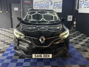 2016 Renault Kadjar 1.5 Dynamique Nav Dci 110 in Black — image 3
