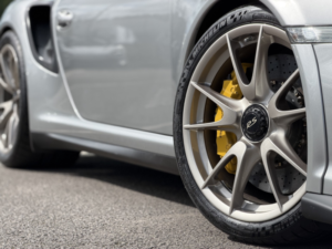 2011 Porsche 911 3.6 997 Gt2 Rs in Silver — image 4