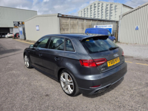 2017 Audi A3 2.0 Tdi S Line Sportback Euro 6 (s/s) 5dr in Grey — image 4