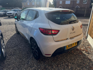2018 Renault Clio 0.9 Tce Play Euro 6 (s/s) 5dr in White — image 4