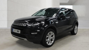 2017 Land Rover Discovery Sport 2.0 Td4 Hse Auto 4WD Euro 6 (s/s) 5dr in Black — image 4