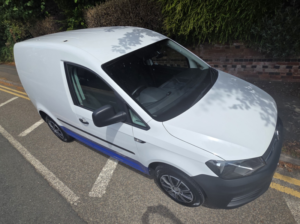 2019 Volkswagen Caddy 2.0 Tdi C20 Startline in White — image 3