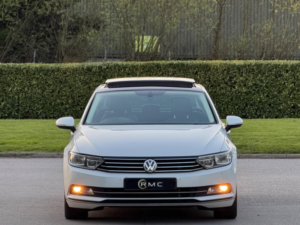 2016 Volkswagen Passat 2.0 Tdi Bluemotion Tech Gt DSG Euro 6 (s/s) 4dr in White — image 6