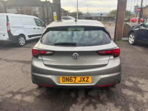 2017 Vauxhall Astra 1.6 Cdti Ecoflex Tech Line Hatchback 5dr Diesel Manual Euro 6 (s/s) (110 Ps) in Grey — image 4