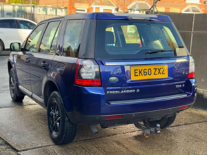 2011 Land Rover Freelander 2 2.2 Td4 S Commandshift 4WD Euro 5 5dr in Other — image 4