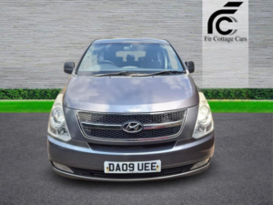 2009 Hyundai I800 2.5 Crdi Style Euro 4 5dr in Grey — image 2