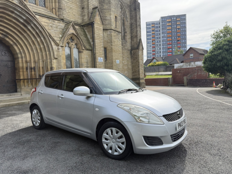 2013 Suzuki Swift 1.2 Sz4 in Silver — image 1
