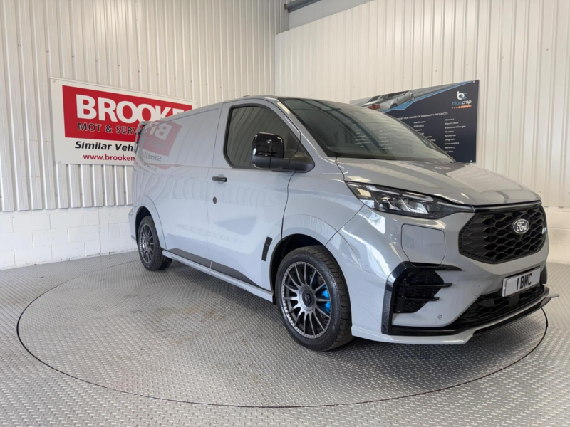 2025 Ford Transit Custom 2.5 320 Duratec 11.8kwh Ms-Rt Auto L1 Euro 6 5dr in Grey — image 1