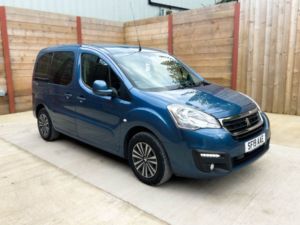 2019 Peugeot Partner Tepee 3 SEAT Wheelchair Accessible Disabled Access Vehicle Wav in Blue — image 3