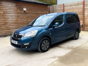2019 Peugeot Partner Tepee 3 SEAT Wheelchair Accessible Disabled Access Vehicle Wav in Blue — image 5