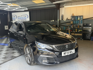 2019 Peugeot 308 1.2 Puretech Gpf Gt Line in Black — image 6