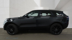 2018 Land Rover Range Rover Velar 2.0 D240 R-Dynamic Se Auto 4WD Euro 6 (s/s) 5dr in Black — image 5