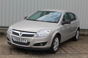2009 Vauxhall Astra 1.6 I 16v Elite in Silver — image 6