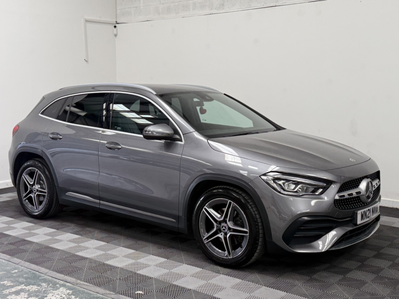 2021 Mercedes-Benz Gla 2.0 Gla200d Amg Line in Grey — image 1