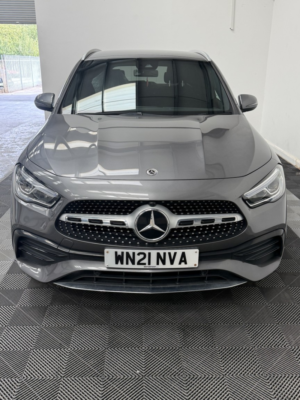 2021 Mercedes-Benz Gla 2.0 Gla200d Amg Line in Grey — image 2