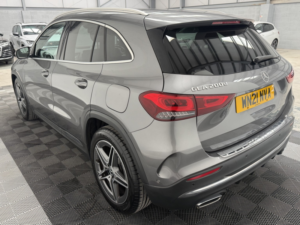 2021 Mercedes-Benz Gla 2.0 Gla200d Amg Line in Grey — image 4