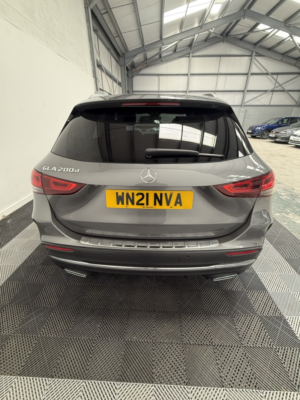 2021 Mercedes-Benz Gla 2.0 Gla200d Amg Line in Grey — image 5