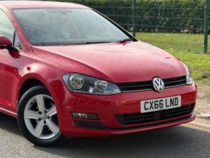 2016 Volkswagen Golf 1.4 Tsi Bluemotion Tech Match Edition Euro 6 (s/s) 5dr in Red — image 3