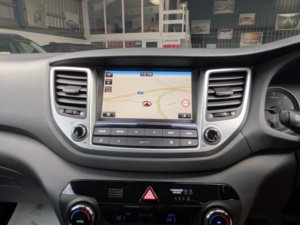 2017 Hyundai Tucson 1.7 Tucson Sport Edition. Full Service Just Done. Sat Nav. Heated Seats. Rear Camera. in Red — image 2
