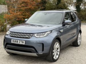 2018 Land Rover Discovery 2.0 Sd4 Hse Luxury Auto 4WD Euro 6 (s/s) 5dr in Blue — image 4