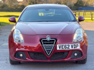 2013 Alfa Romeo Giulietta 1.4 Tb Multiair Lusso Tct Euro 5 (s/s) 5dr in Red — image 3