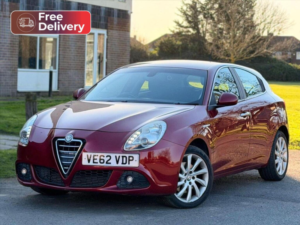 2013 Alfa Romeo Giulietta 1.4 Tb Multiair Lusso Tct Euro 5 (s/s) 5dr in Red — image 5