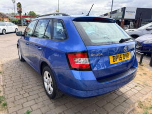 2015 Skoda Fabia 1.2 Tsi Se Euro 6 (s/s) 5dr in Blue — image 3