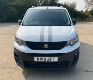 2019 Peugeot Partner 1.6 Bluehdi 1000 Professional No Vat in White — image 5