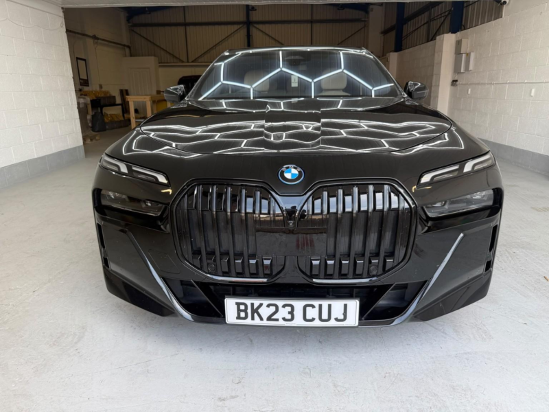 2023 BMW 7 Series 3.0 750e Xdrive M Sport in Black — image 1