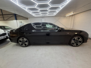 2023 BMW 7 Series 3.0 750e Xdrive M Sport in Black — image 5