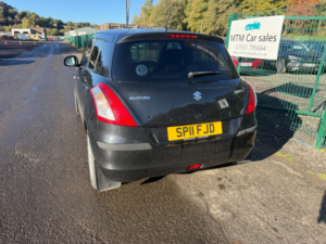 2011 Suzuki Swift 1.2 Sz4 Hatchback 5dr Petrol Auto Euro 5 (94 Ps) in Black — image 5