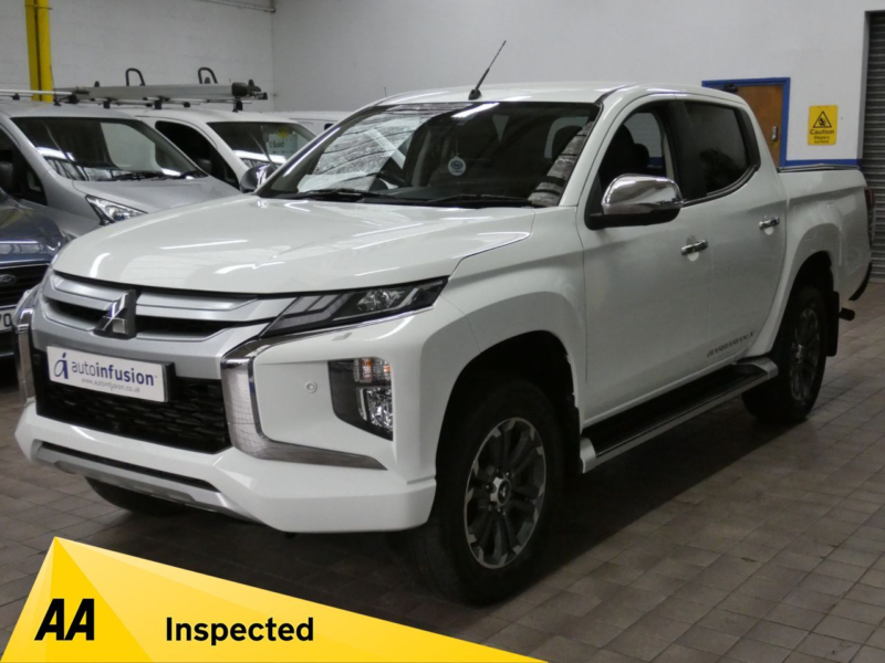 2019 Mitsubishi L200 2.2 Di-D Dc Barbarian X Pickup Double Cab 4dr Diesel Auto 4WD Euro 6 (s/s) (150 Ps) in White — image 1