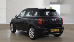 2016 MINI Countryman 1.6 Cooper S All4 Countryman Black 4WD 5dr 6 Stamps in Black — image 4
