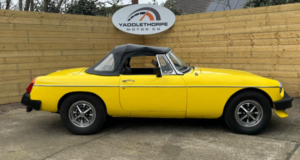 1975 MG Mgb 1.8 Roadster in Yellow — image 2