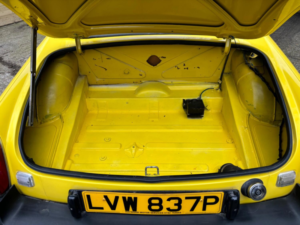 1975 MG Mgb 1.8 Roadster in Yellow — image 6