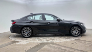 2022 BMW 3 Series 2.0 330e 12kwh M Sport Saloon 4dr Petrol Plug-In Hybrid Auto Euro 6 (s/s) (292 Ps) in Black — image 3