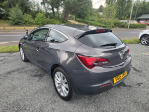 2015 Vauxhall Astra Gtc 1.4 I Turbo Sri in Grey — image 5