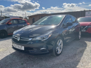 2017 Vauxhall Astra 1.0i Turbo Ecoflex Sri Nav Euro 6 (s/s) 5dr in Black — image 3