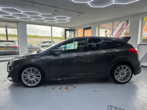 2017 Ford Focus 2.3t Ecoboost Rs AWD Euro 6 (s/s) 5dr in Grey — image 3