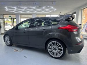 2017 Ford Focus 2.3t Ecoboost Rs AWD Euro 6 (s/s) 5dr in Grey — image 4