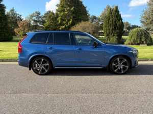 2020 Volvo Xc90 2.0 B6 Mhev R-Design Pro SUV 5dr Petrol Hybrid Auto 4WD Euro 6 (s/s) (300 Ps) in Blue — image 6