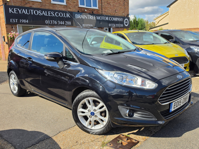 2015 Ford Fiesta 1.25 Zetec Hatchback 3dr Petrol Manual Euro 6 (82 Ps) in Black — image 1