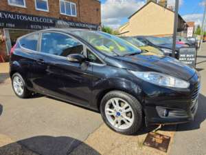 2015 Ford Fiesta 1.25 Zetec Hatchback 3dr Petrol Manual Euro 6 (82 Ps) in Black — image 2
