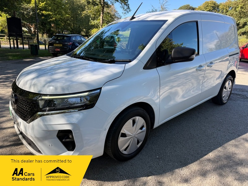 2023 Nissan Townstar Tekna L1 in White — image 1
