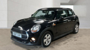 2017 MINI Hatch 1.2 One Euro 6 (s/s) 3dr in Black — image 2