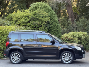 2013 Skoda Yeti 2.0 Tdi Elegance in Black — image 5