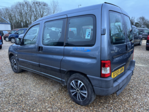 2009 Peugeot Partner 1.4 Wav Wheelchair Accessible Vehicle Combi in Grey — image 4
