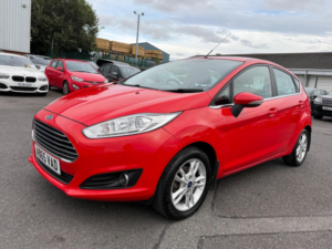 2015 Ford Fiesta 1.5 Tdci Zetec Euro 6 5dr in Red — image 3