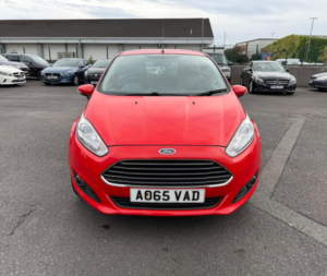 2015 Ford Fiesta 1.5 Tdci Zetec Euro 6 5dr in Red — image 4