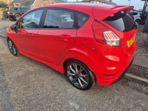 2017 Ford Fiesta 1.0 T Ecoboost St-Line in Red — image 4